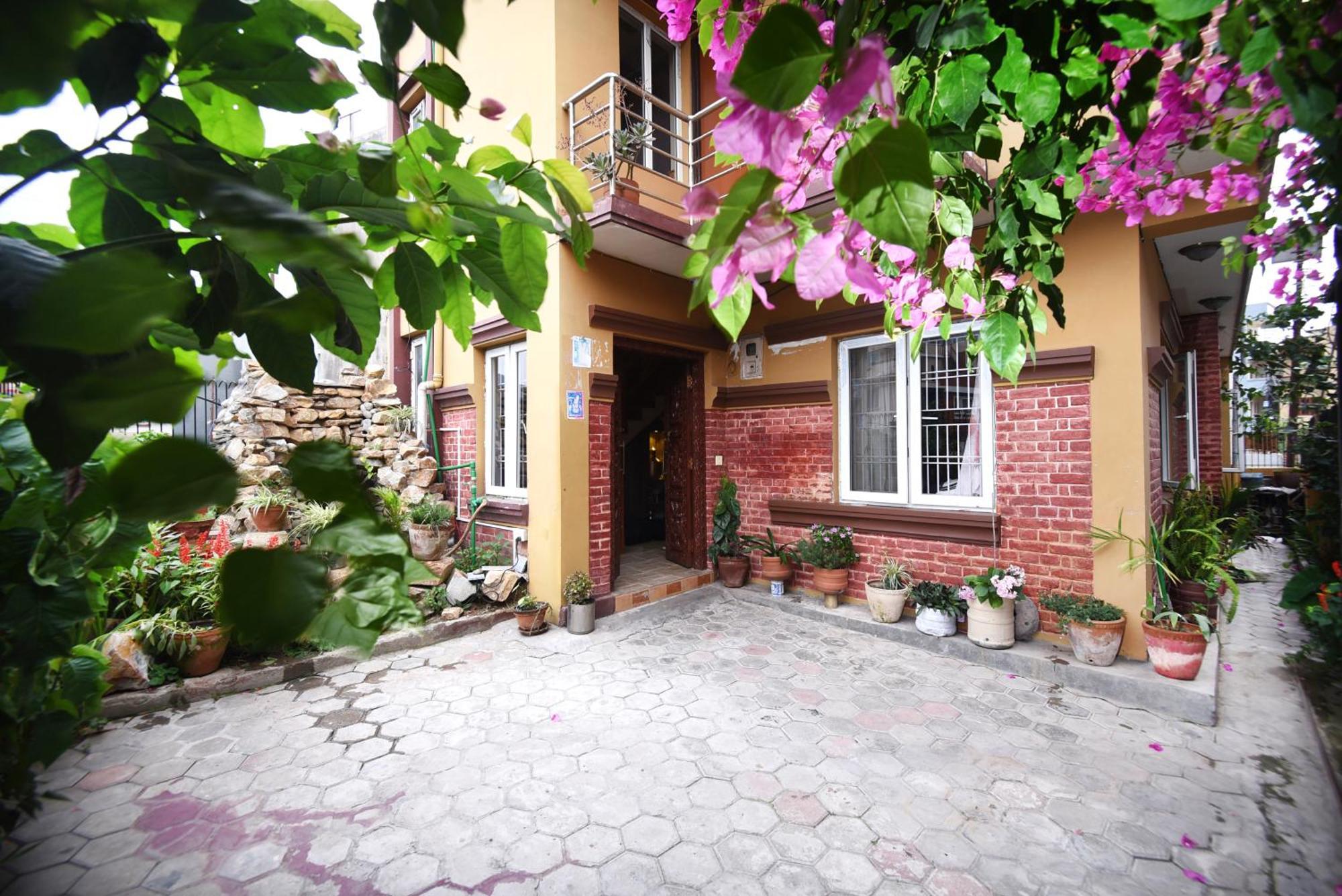 Mums Homestay & Studio Apartments 카트만두 외부 사진